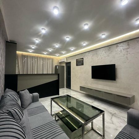 Luxuary Spacious 1Bedroom Apt,Centre Γιερεβάν Εξωτερικό φωτογραφία