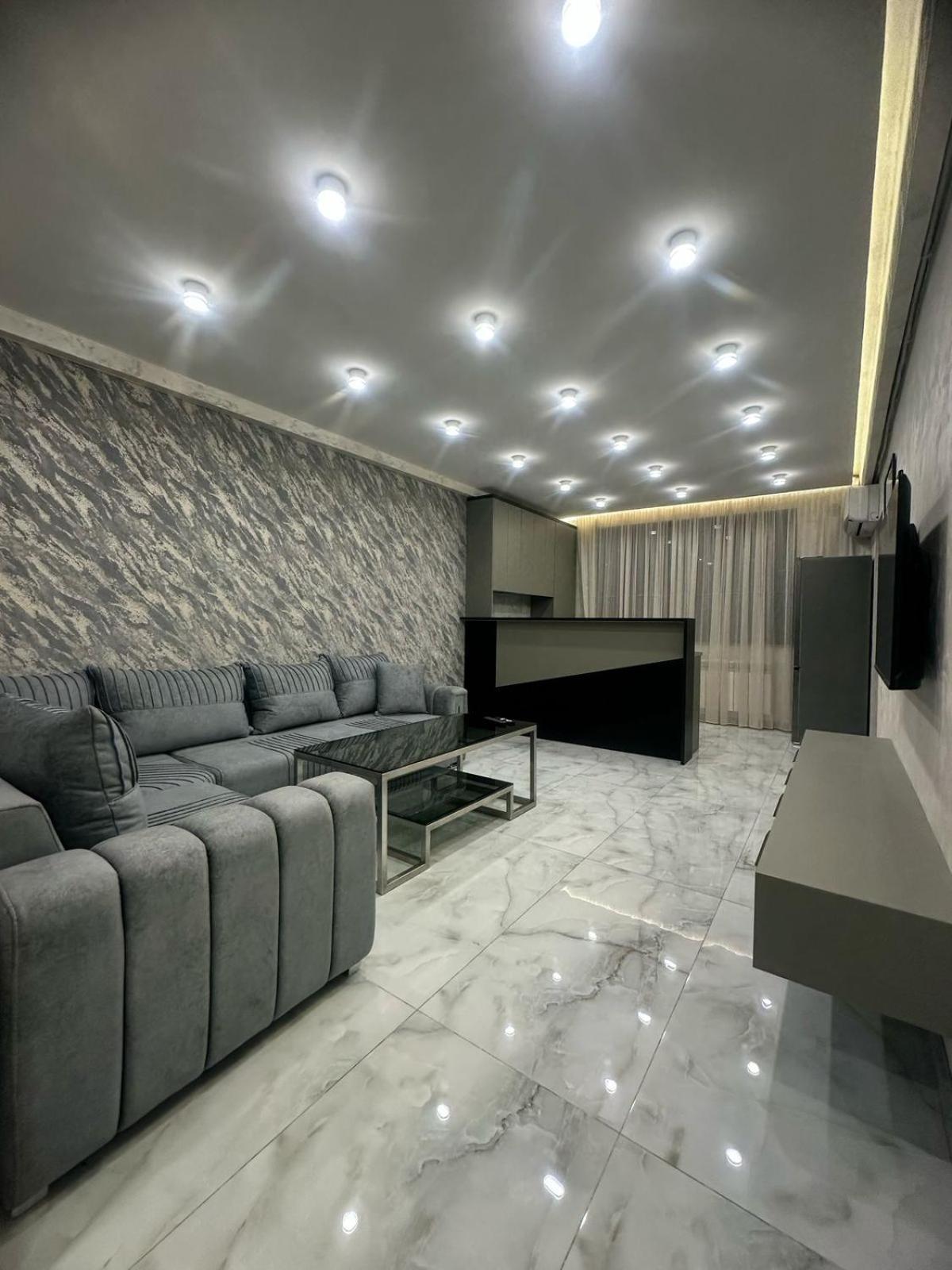 Luxuary Spacious 1Bedroom Apt,Centre Γιερεβάν Εξωτερικό φωτογραφία
